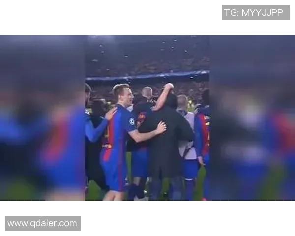 足球赛场惊现奇迹一刻球星脚下生风踢爆足球惊艳全场视频回放