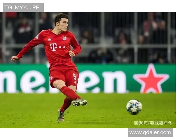 每个人心中最爱的足球巨星背后的奋斗故事与辉煌成就解析